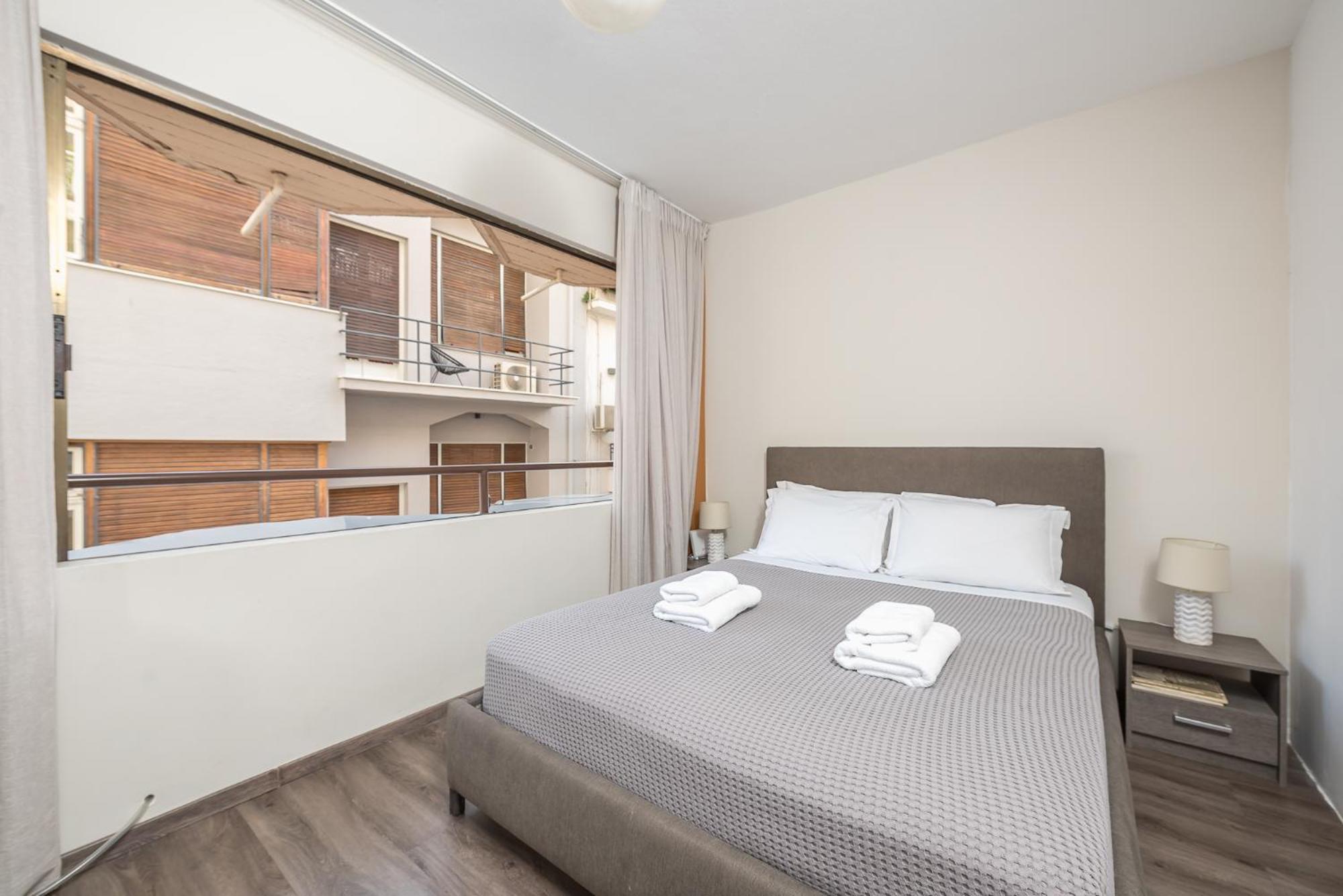 Apartment Steps From Historic Center Plaka เอเธนส์ ภายนอก รูปภาพ