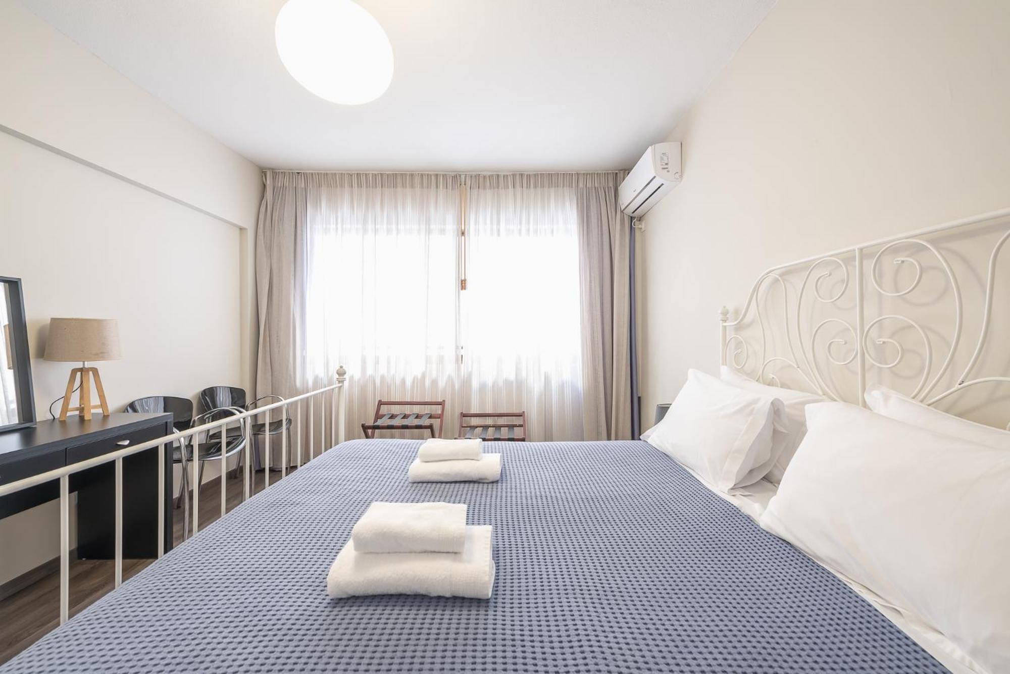 Apartment Steps From Historic Center Plaka เอเธนส์ ภายนอก รูปภาพ