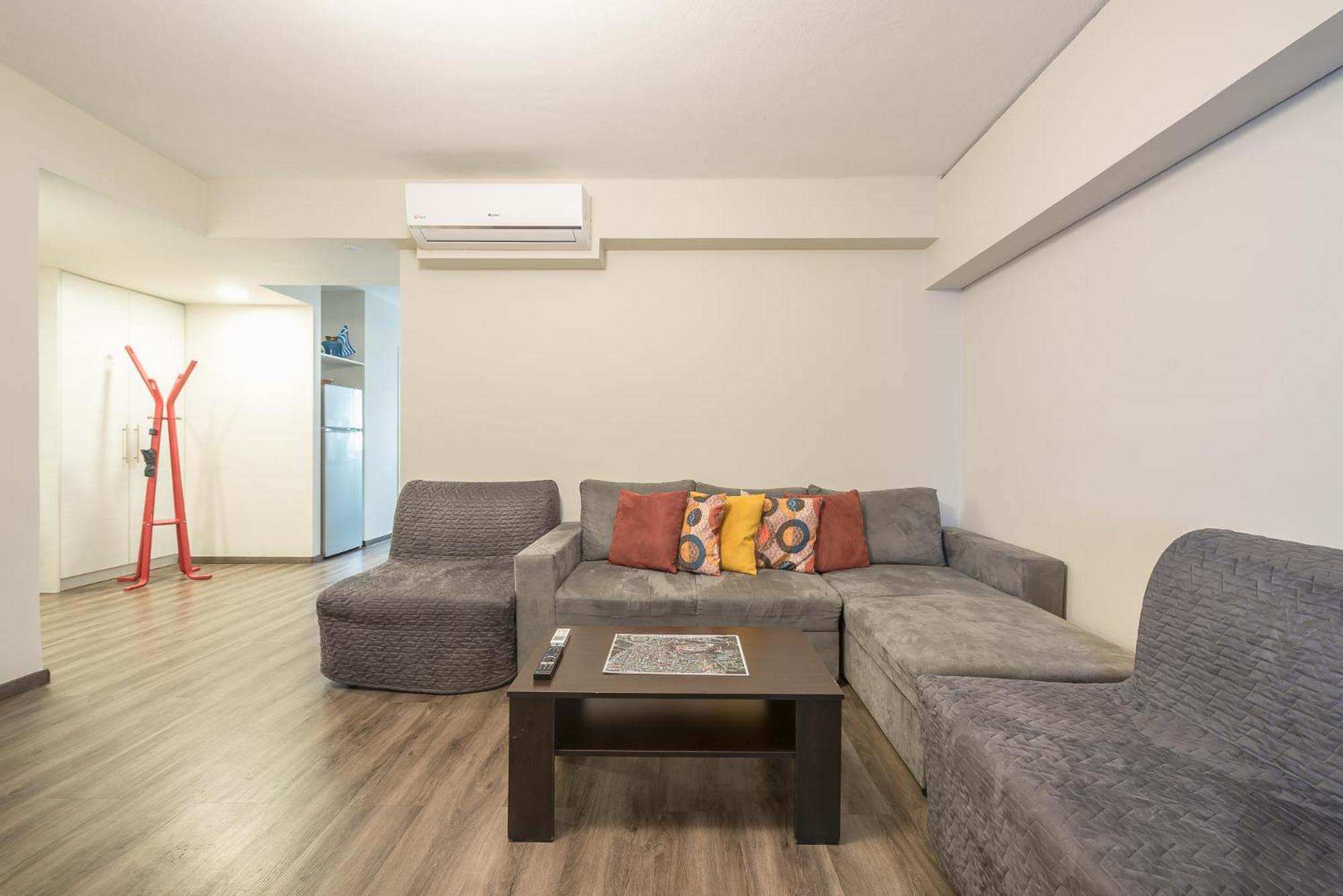 Apartment Steps From Historic Center Plaka เอเธนส์ ภายนอก รูปภาพ
