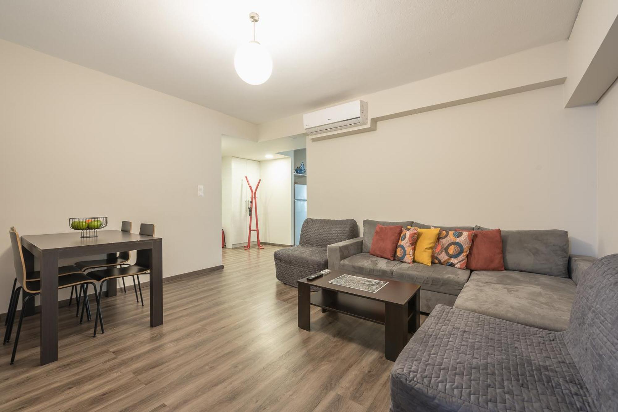 Apartment Steps From Historic Center Plaka เอเธนส์ ภายนอก รูปภาพ