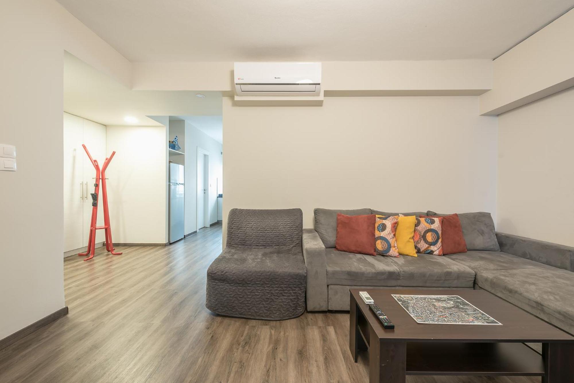 Apartment Steps From Historic Center Plaka เอเธนส์ ภายนอก รูปภาพ